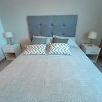 Apartamento 2 alcobas 2 baños en Edificio Confortable Zona No-Turistica sobre avenida acceso al centro y playas 20 min