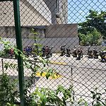 Apartamento 2 alcobas 2 baños en Edificio Confortable Zona No-Turistica sobre avenida acceso al centro y playas 20 min