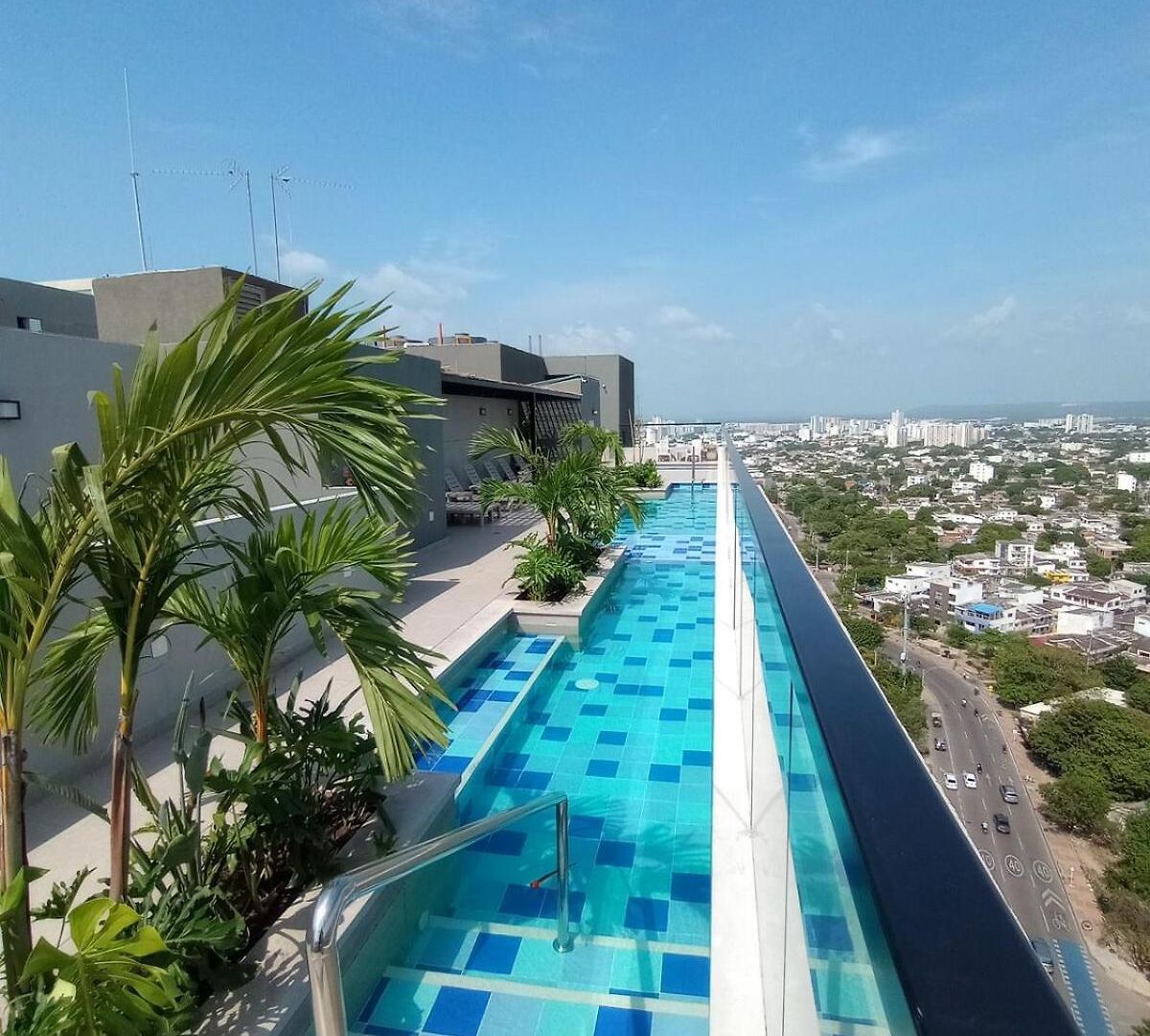 Apartamento 2 2 Banos En Edificio Confortable Piscina, Gym, Coworking, Salon, Parqueadero, Sobre Avenida Principal Cartagena