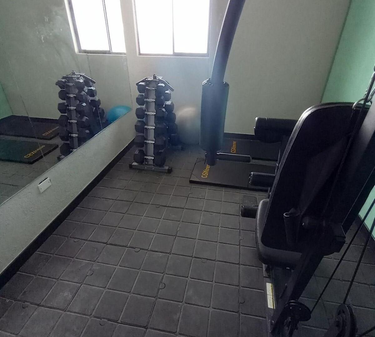 2 2 Banos En Edificio Confortable Piscina, Gym, Coworking, Salon, Parqueadero, Sobre Avenida Principal *
