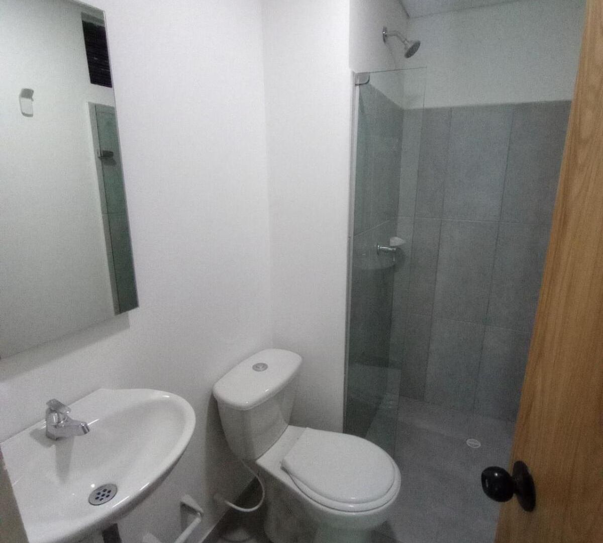Apartamento 2 2 Banos En Edificio Confortable Piscina, Gym, Coworking, Salon, Parqueadero, Sobre Avenida Principal Cartagena