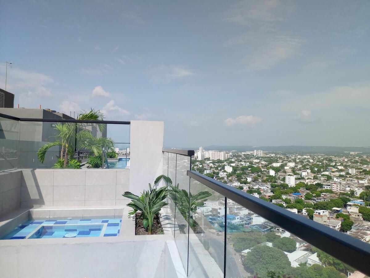 Apartamento 2 2 Banos En Edificio Confortable Piscina, Gym, Coworking, Salon, Parqueadero, Sobre Avenida Principal *