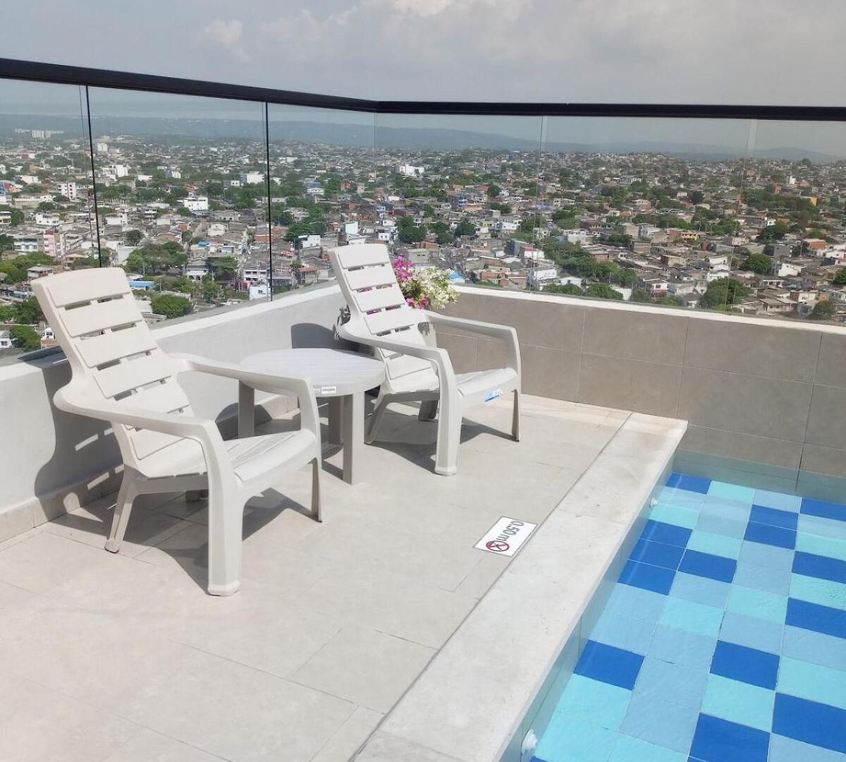Apartamento 2 2 Banos En Edificio Confortable Piscina, Gym, Coworking, Salon, Parqueadero, Sobre Avenida Principal