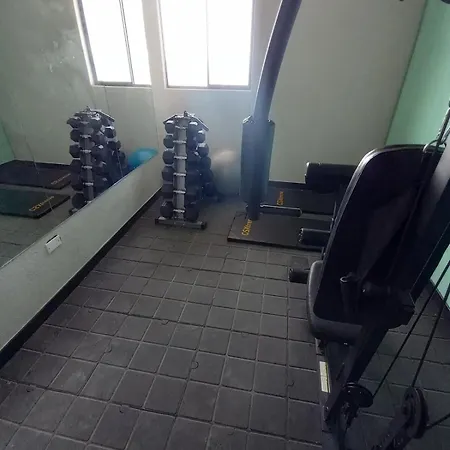 2 2 Banos En Edificio Confortable Piscina, Gym, Coworking, Salon, Parqueadero, Sobre Avenida Principal *