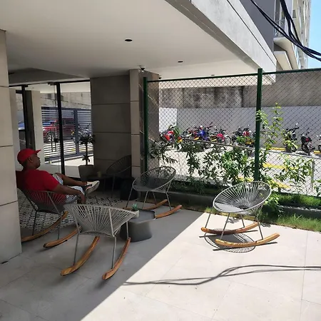 Apartamento 2 2 Banos En Edificio Confortable Piscina, Gym, Coworking, Salon, Parqueadero, Sobre Avenida Principal